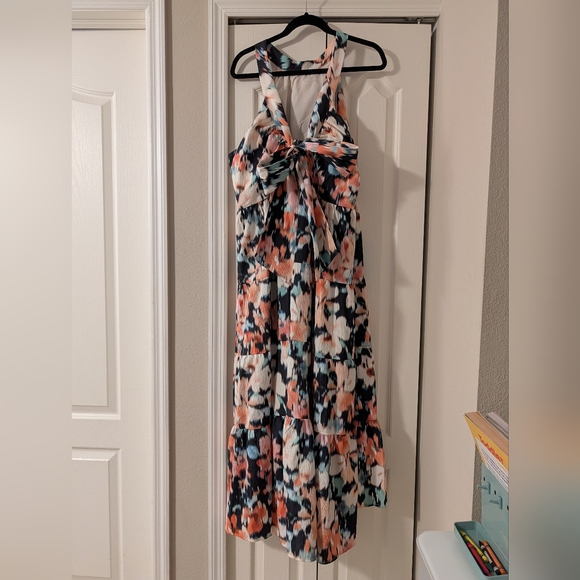 Eloquii - Floral Halter Maxi Dress With Back Bow - Picture 5 of 5